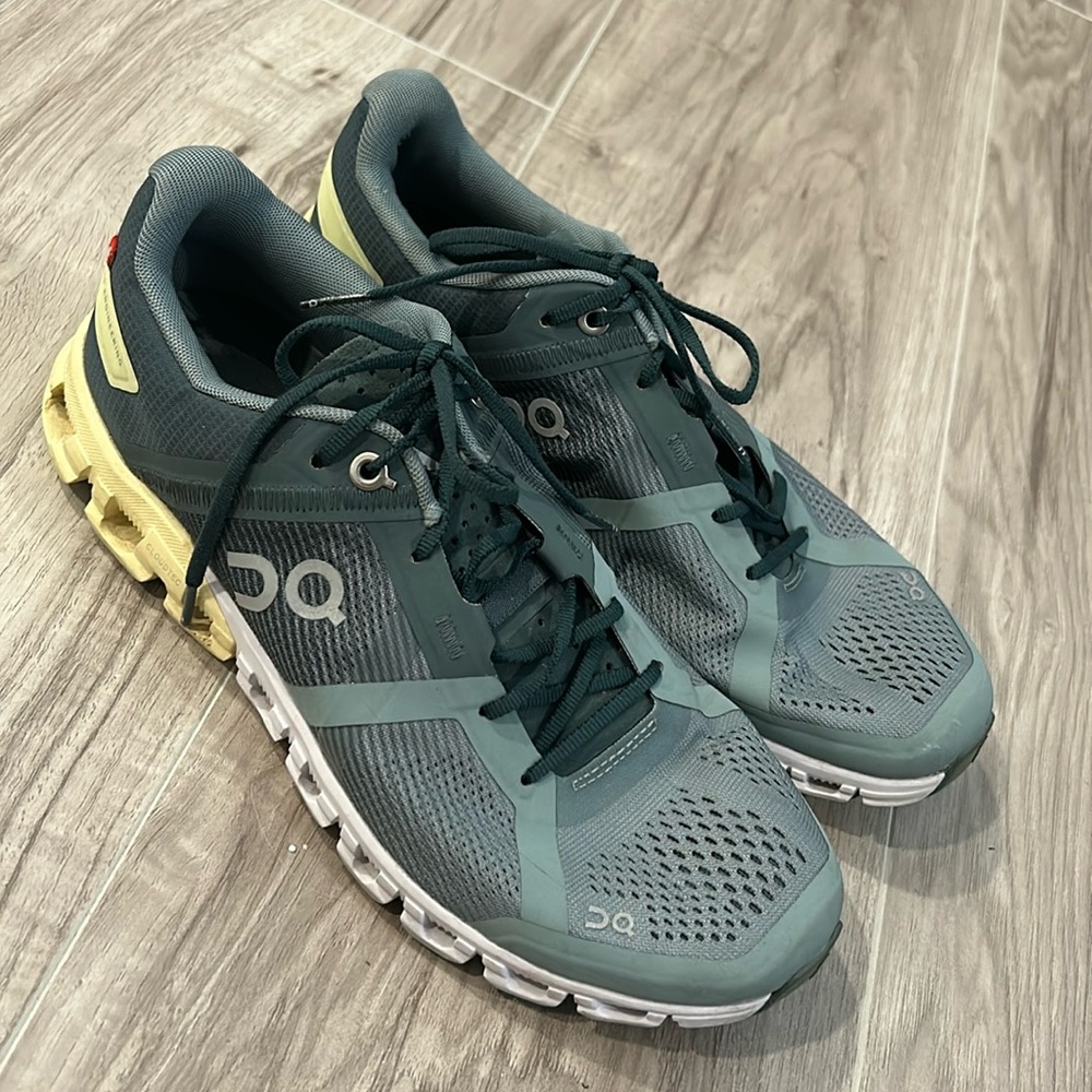 ON RUNNING TEAL SNEAKERS